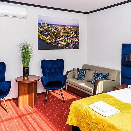 Hotel Stara Gorzelnia Licheń 외부 사진