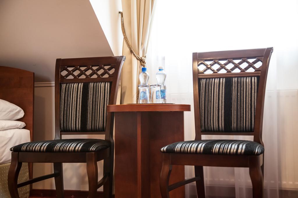Hotel Stara Gorzelnia Licheń 객실 사진