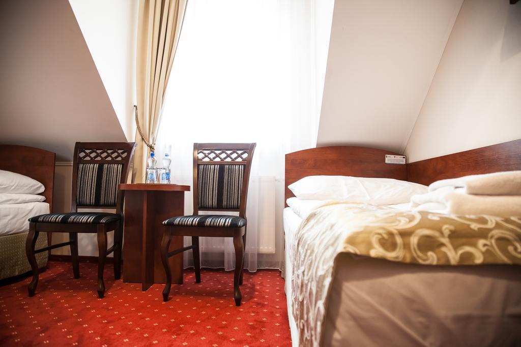 Hotel Stara Gorzelnia Licheń 객실 사진