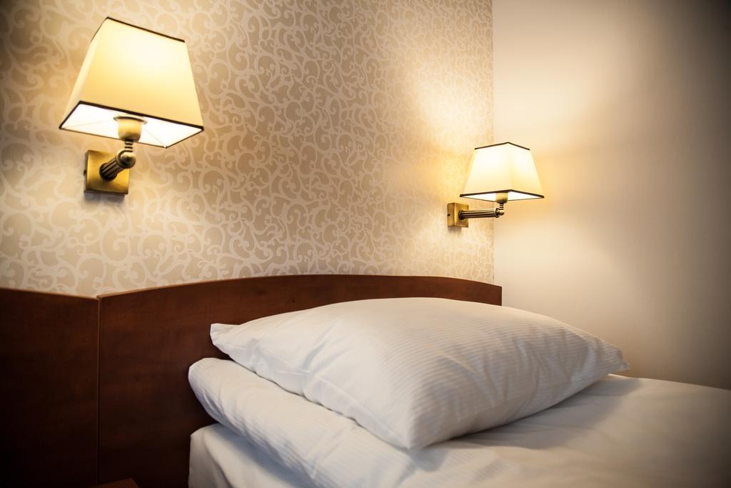 Hotel Stara Gorzelnia Licheń 객실 사진